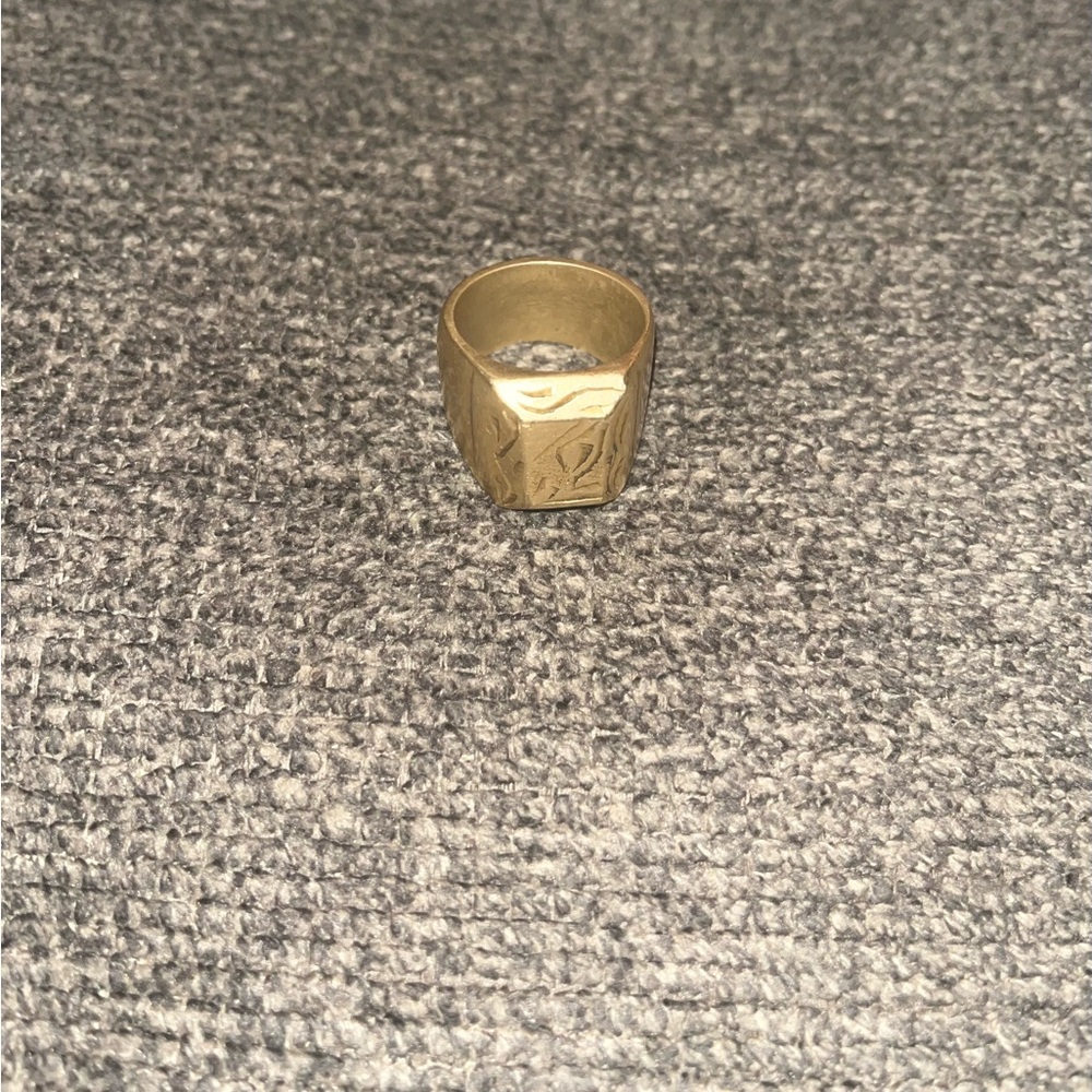 Gold Men's Ring